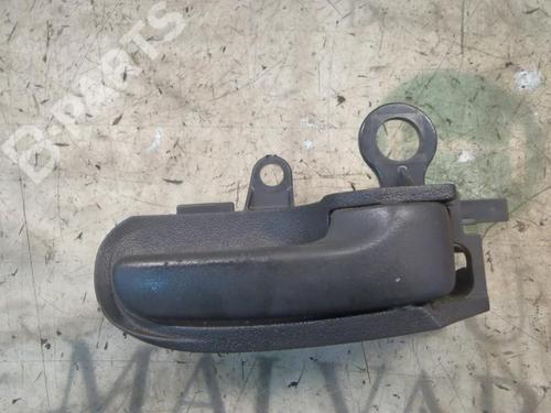 Used Front right interior door handle Front right interior door handle TOYOTA YARIS (_P1_) 1.0 (SCP10_, SCP10R) (68 hp) 3812964 3812964
