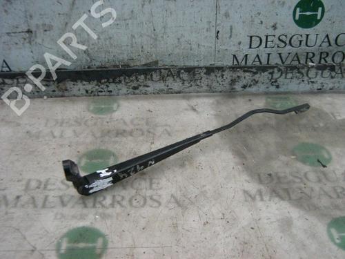 Used Front windshield wiper arm Front windshield wiper arm 3756766 3756766