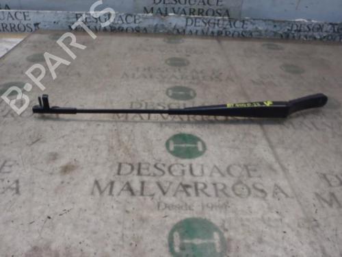 Used Front windshield wiper arm VW CADDY III Box Body/MPV (2KA, 2KH, 2CA, 2CH) 1.9 TDI (105 hp) 3800851
