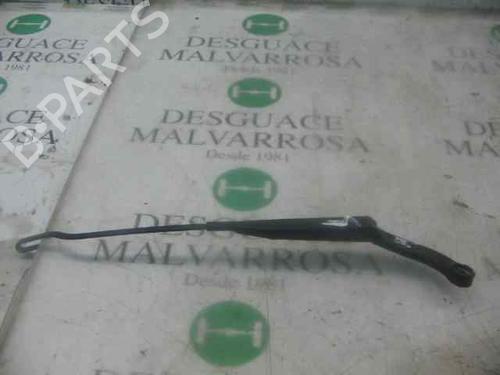 Used Front windshield wiper arm SEAT TOLEDO I (1L2) 1.8 i (90 hp) 3755350