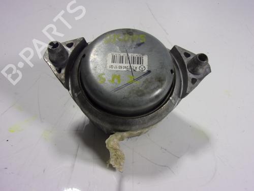 Used Engine mount MERCEDES-BENZ C-CLASS (W204) [2007-2015]  10653051