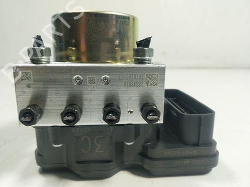 Used ABS pump TOYOTA RAV 4 V (_A5_, _H5_) 2.5 Hybrid (AXAH52) (218 hp) 17804399
