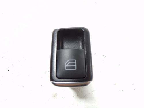 Used Right front window switch Right front window switch 7461072 7461072