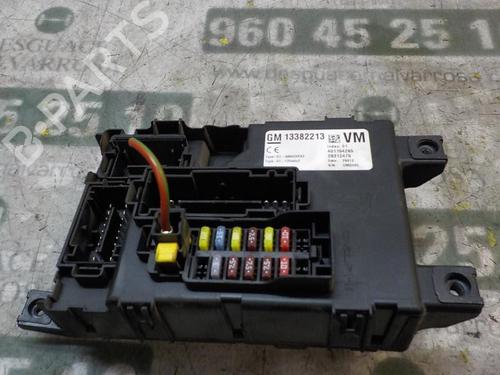 Zekeringkast OPEL CORSA D (S07) 1.3 CDTI (L08, L68) (75 hp) 3859901