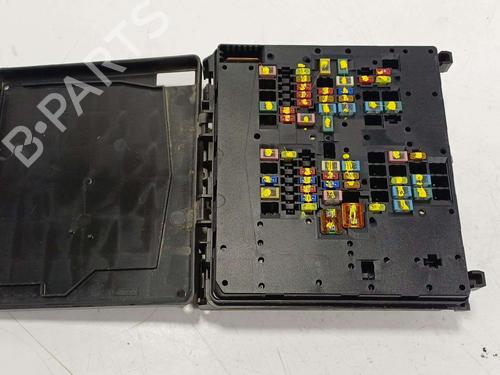 Used Fuse box Fuse box 37697460 37697460