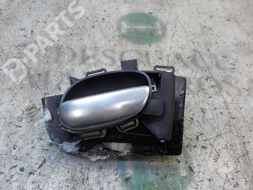 Used Front right interior door handle Front right interior door handle PEUGEOT 206+ (2L_, 2M_) 1.4 i (73 hp) 3851851 3851851