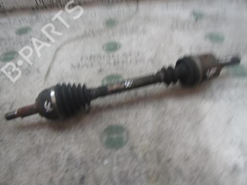 Used Left front driveshaft RENAULT MEGANE II Estate (KM0/1_) [2003-2012]  3821955