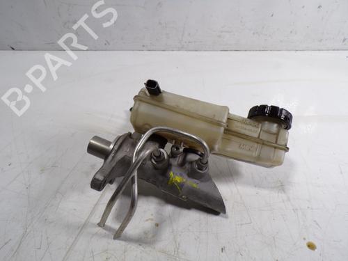 Used Brake master cylinder RENAULT MEGANE III Hatchback (BZ0/1_, B3_) 1.5 dCi (BZ0C) (90 hp) 8630057