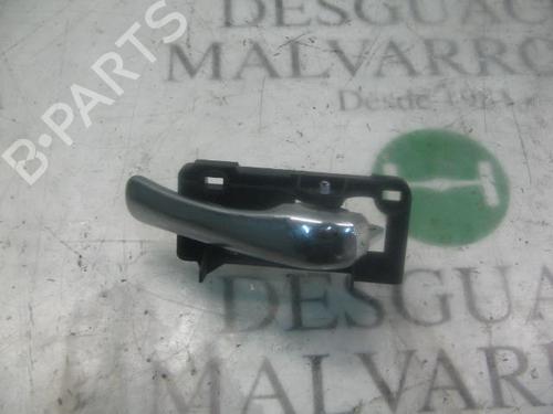 Used Front right interior door handle Front right interior door handle 3761165 3761165