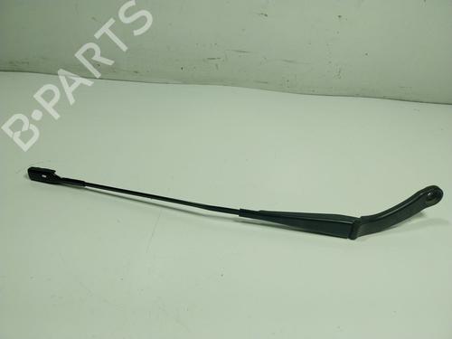 Used Front windshield wiper arm PORSCHE MACAN (95B) 3.0 S Diesel (258 hp) 16856287