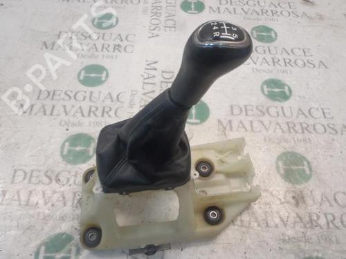 Gear lever MITSUBISHI OUTLANDER I (CU_W) 2.0 (CU2W) MN132221