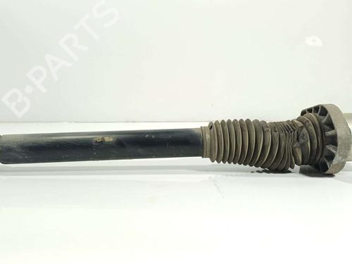 Used Right rear shock absorber Right rear shock absorber LAND ROVER RANGE ROVER SPORT II (L494) 3.0 SDV6 4x4 (306 hp) 40025294 40025294