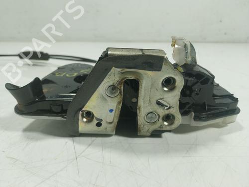 Used Front right lock TOYOTA HILUX VIII Pickup (_N1_) 2.4 D 4WD (GUN125_, GUN125R) (150 hp) 16692870