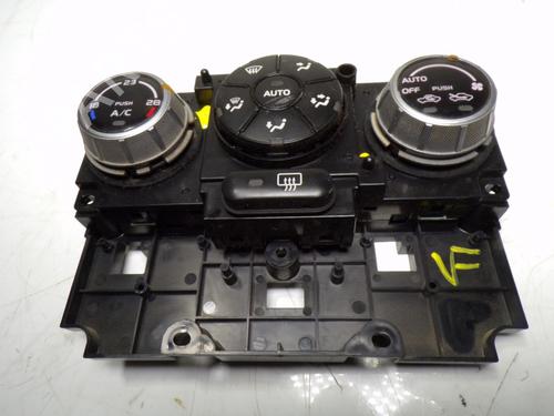 Used Climate control Climate control SUZUKI GRAND VITARA II (JT, TE, TD) 1.9 DDiS (JB419WD, JB419XD) (129 hp) 13614714 13614714