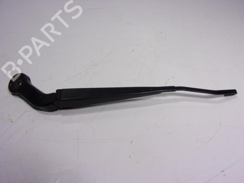 Used Front windshield wiper arm Front windshield wiper arm MINI MINI (F56) Cooper D (116 hp) 15887713 15887713