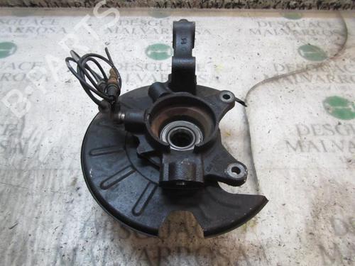 Left front steering knuckle LAND ROVER FREELANDER I (L314) 2.0 Td4 4x4 | BP3840675M25