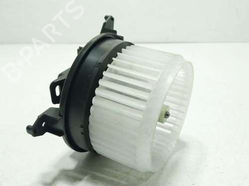 Used Heater blower motor Heater blower motor TOYOTA YARIS CROSS (MXP_) 1.5 Hybrid (MXPJ11) (131 hp) 36156299 36156299
