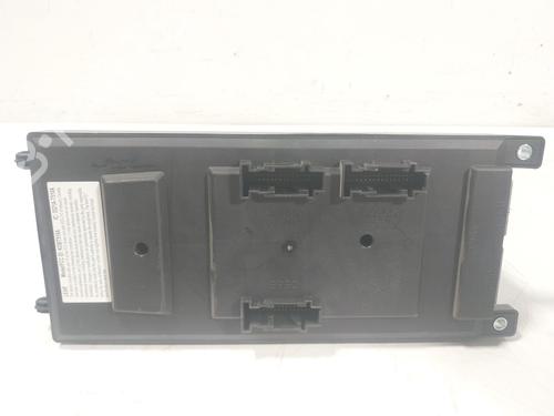 Fuse box LAND ROVER RANGE ROVER SPORT II (L494) 3.0 TDV6 4x4 | BP19264017E1