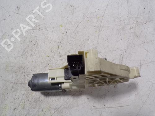 Right front window motor LAND ROVER DISCOVERY IV (L319) 3.0 TD 4x4 | BP9624867E20 