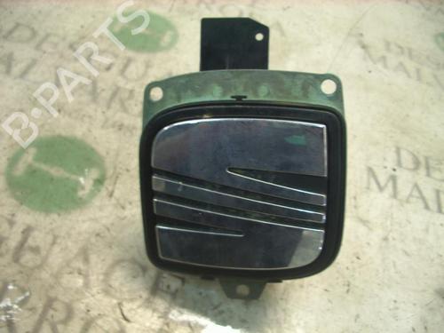 Bagagerumshåndtag Bagagerumshåndtag SEAT IBIZA III (6L1) 1.9 TDI (100 hp) 3752279 3752279