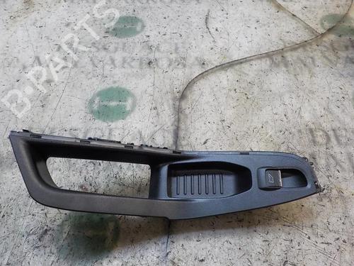 Used Right front window switch FORD FIESTA VI (CB1, CCN) 1.6 TDCi (95 hp) 3850238