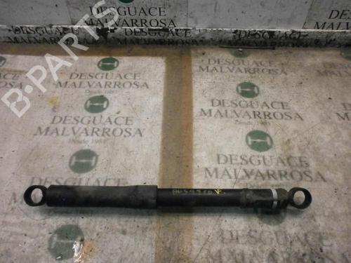 Used Right rear shock absorber TOYOTA HILUX VII Pickup (_N1_, _N2_, _N3_) 2.5 D-4D 4WD (KUN25_, KUN25R) (120 hp) 4021840