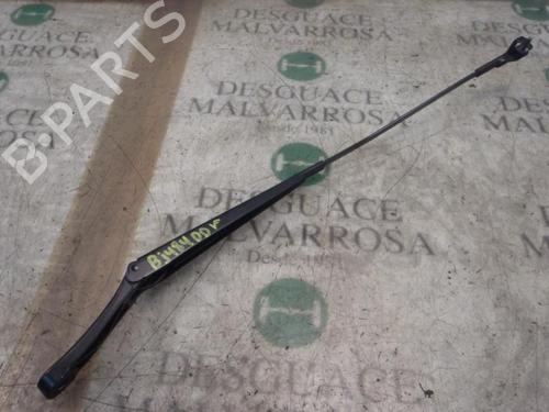 Used Front windshield wiper arm VW GOLF V (1K1) 1.9 TDI (105 hp) 3759072