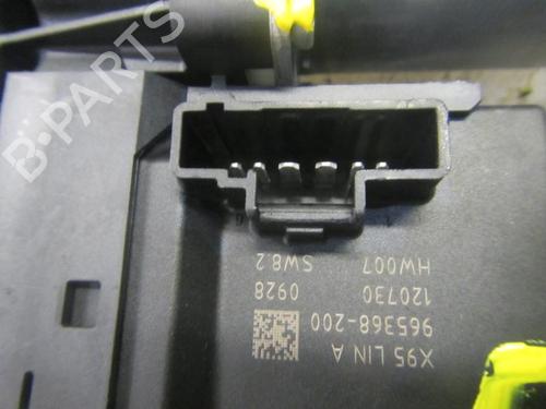 Right front window motor RENAULT MEGANE III Hatchback (BZ0/1_, B3_) 1.5 dCi (BZ0C) | BP3848857E20 