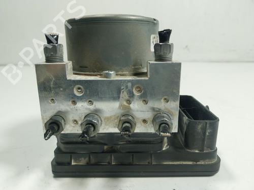 Used ABS pump ABS pump PEUGEOT 208 II (UB_, UP_, UW_, UJ_) 1.2 PureTech 100 (101 hp) 17944789 17944789