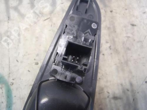 Right rear window switch PEUGEOT 308 I (4A_, 4C_) 1.6 HDi | BP3801278I28