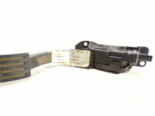 Pedal FORD FOCUS III  | BP7698902I4 