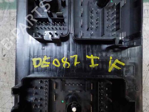 Fuse box OPEL ASTRA J (P10) 2.0 CDTI (68) | BP4766518E1 
