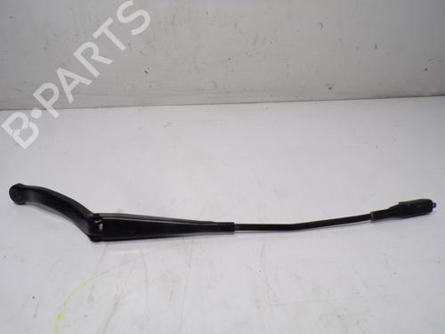 Used Front windshield wiper arm OPEL CORSA E (X15) 1.4 (08, 68) (90 hp) 17029182