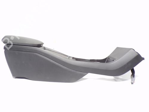 Used Armrest / Center console Armrest / Center console VOLVO V40 Hatchback (525) [2012-2019] 10379324 10379324