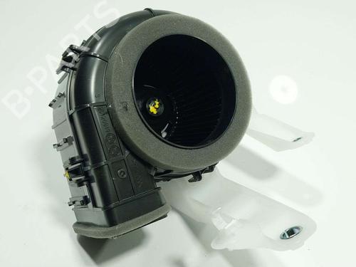 Used Heater blower motor Heater blower motor TOYOTA YARIS CROSS (MXP_) 1.5 Hybrid (MXPJ11) (131 hp) 39996498 39996498
