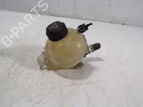 Used Expansion tank PEUGEOT 308 II (LB_, LP_, LW_, LH_, L3_) 1.6 HDi (92 hp) 9313236