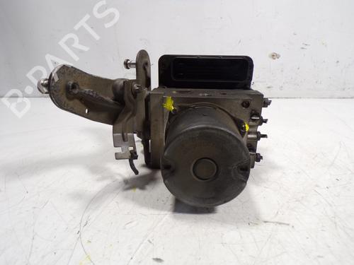 Used ABS pump ABS pump MERCEDES-BENZ E-CLASS (W211) E 200 CDI (211.004) (122 hp) 8691574 8691574