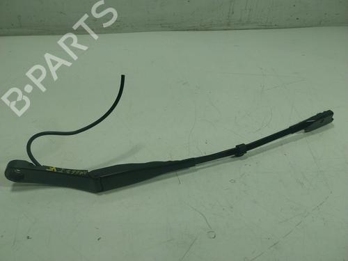 front-wipers-mechanism-tesla-model-y-5yjy-long-range-all-wheel-drive-2019-17643191 main image