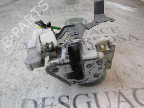 Fechadura trás esquerda Fechadura trás esquerda TOYOTA AYGO (_B1_) 1.0 (KGB10_, KGB10R) (68 hp) 3825546 3825546