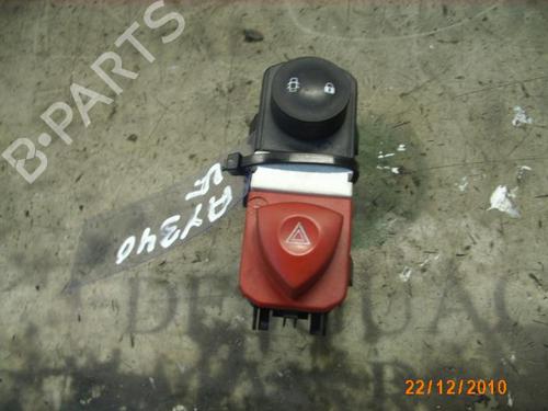 Used Warning switch Warning switch RENAULT SCÉNIC II (JM0/1_) 1.9 dCi (JM0G, JM12, JM1G, JM2C) (120 hp) 3783548 3783548