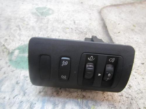 Used Electronic module Electronic module RENAULT CLIO III (BR0/1, CR0/1) 1.5 dCi (BR17, CR17) (86 hp) 3841198 3841198