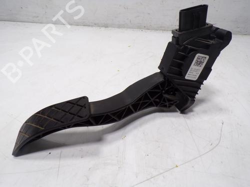 pedal-audi-a3-8v1-8vk-5q1723503h-5q1723503h-2012-2013-2014-2015-2016-2017-2018-2019-2020-10662618 main image