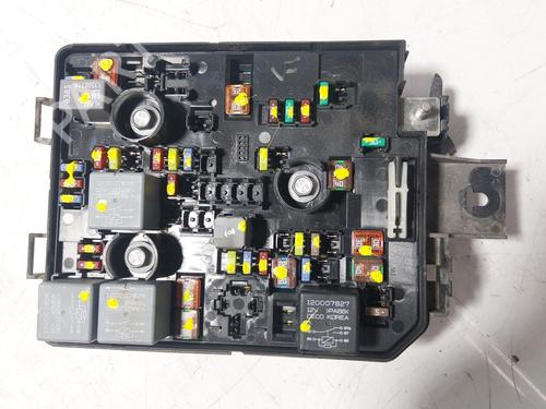 Used Fuse box Fuse box OPEL CORSA E (X15) 1.4 (08, 68) (90 hp) 27652033 27652033