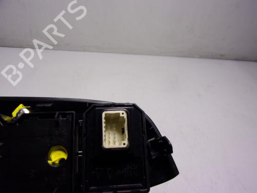 Left front window switch TOYOTA YARIS CROSS (MXP_) 1.5 Hybrid (MXPJ10) | BP15839606I27 