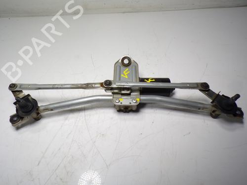 Used Front wiper motor KIA SPORTAGE III (SL) 1.7 CRDi (116 hp) 13525227