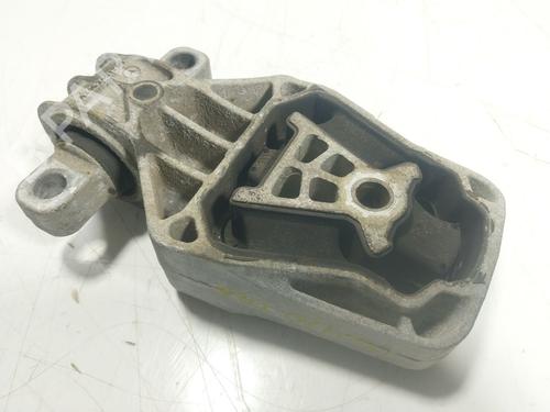 Used Engine mount MERCEDES-BENZ CLA Shooting Brake (X117) CLA 200 CDI / d (117.908) (136 hp) 24738092
