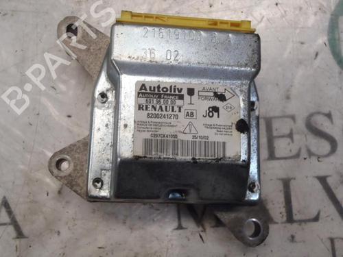 ecu-airbags-renault-espace-iv-jk01_-22-dci-jk0h-8200905316-8200241270-2002-3832457 main image