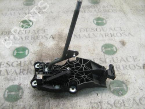 Used Gear lever FORD FIESTA V (JH_, JD_) 1.4 TDCi (68 hp) 7413656