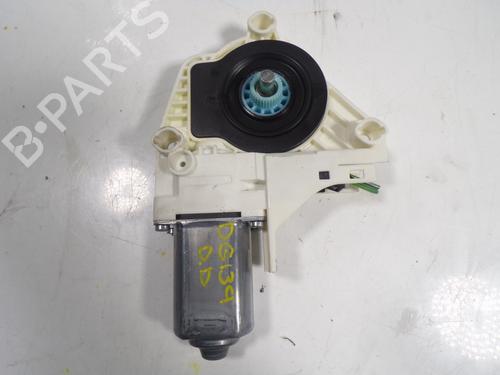 Used Right front window motor Right front window motor AUDI Q3 (8UB, 8UG) 2.0 TDI (150 hp) 6979757 6979757
