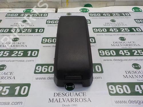 Used Armrest / Center console Armrest / Center console JEEP COMPASS (MK49) 2.2 CRD (136 hp) 7152304 7152304